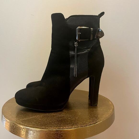 Laura Biagiotti Black Suede Ankle Booties | 38, US 7.5-8, High Heel, Tassel - Picture 4 of 9
